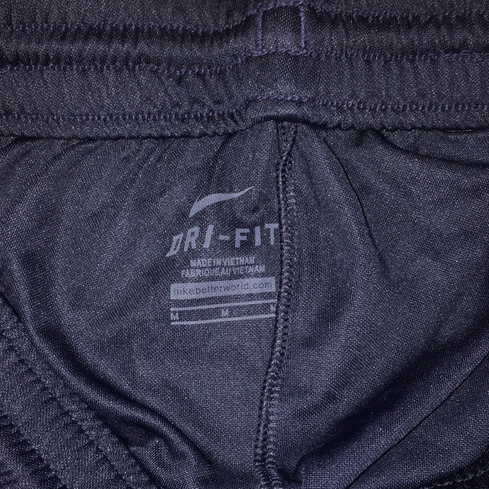 ✨HP✨ Nike dri-fit shorts - Picture 5 of 5